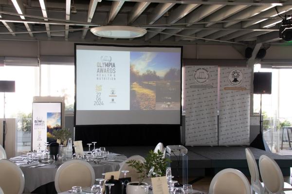 Etairika Events - Triaena
